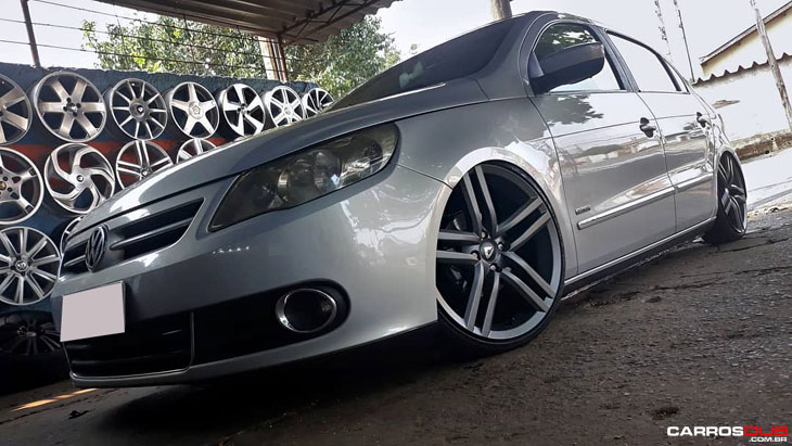 Gol G6 rebaixado com rodas Volcano Wheels New Strong aro 18″