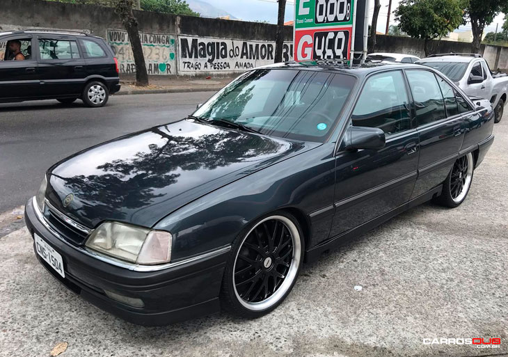 Omega rebaixado com rodas 20