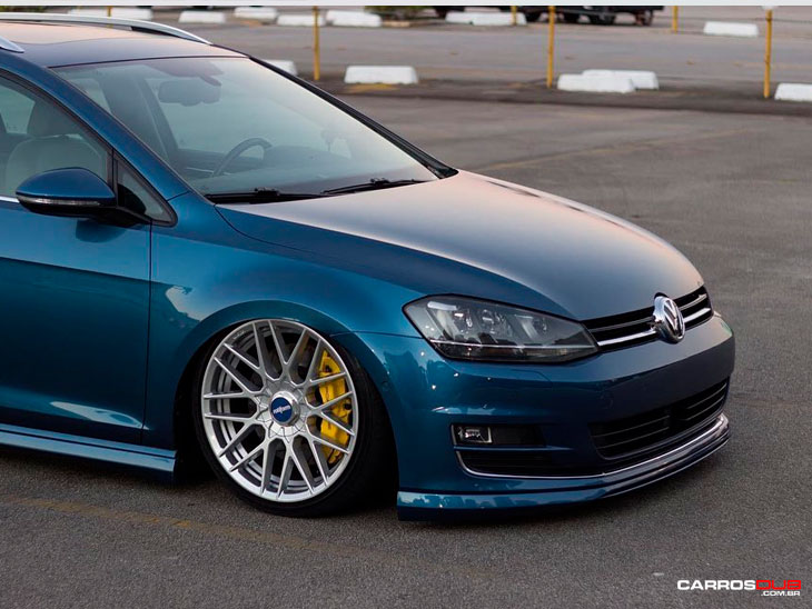 Golf Variant TSI com rodas rotiform