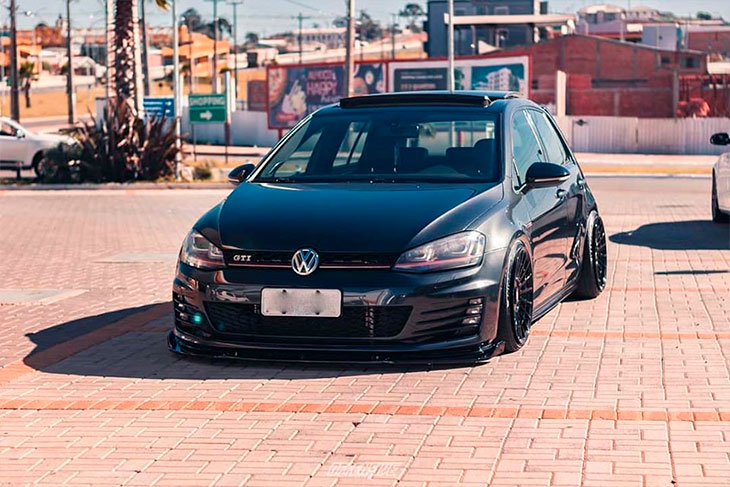 Golf GTI MK7 com rodas rotiform 19