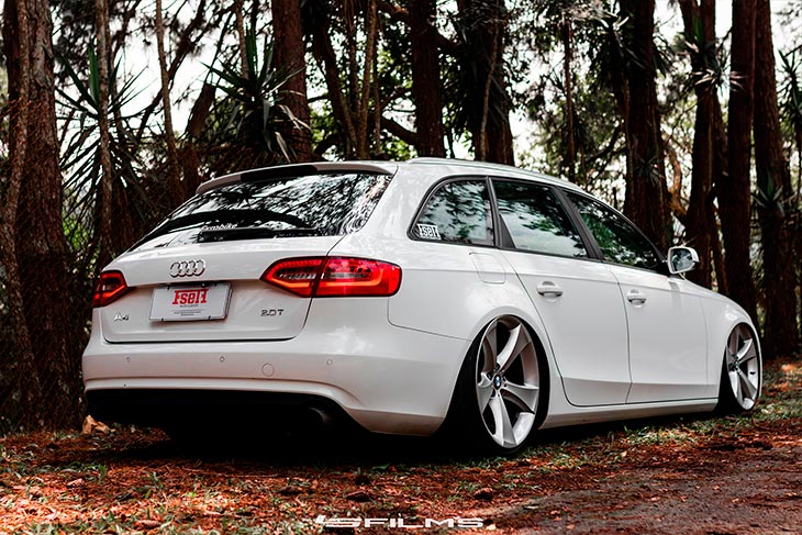 Audi A4 Avant com rodas X6 duas talas aro 20