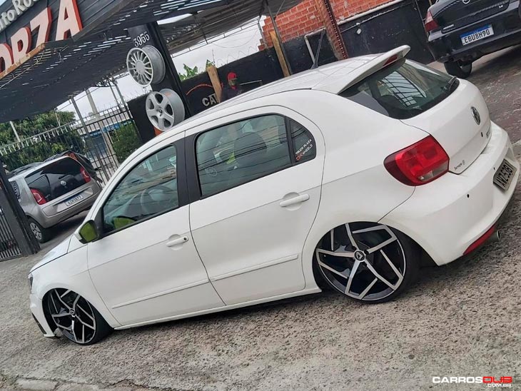 VW Gol G5 com rodas Mark8