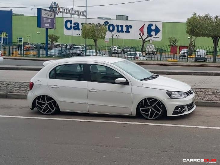 VW Gol G5 com rodas Mark8