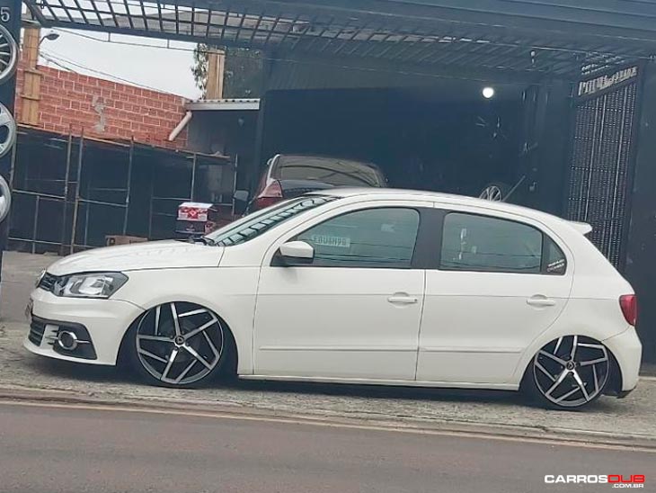 VW Gol G5 com rodas Mark8