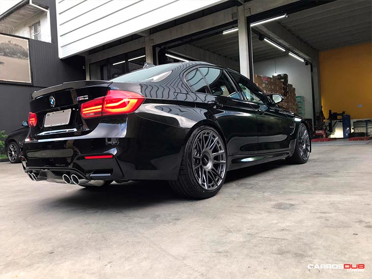 BMW M3 com rodas Rotiform aro 20