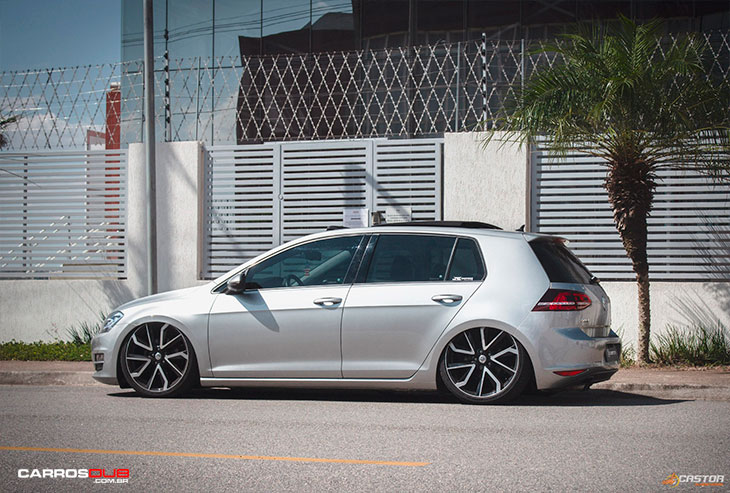 VW Golf MK7 TSI com rodas replicas aro 20