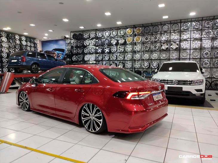 Novo Corolla com rodas Volcano aro 20