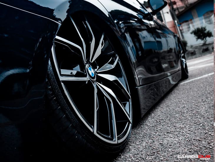 BMW 320i baixa