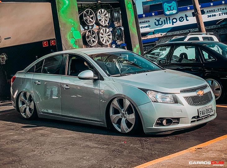 GM Cruze rebaixado 