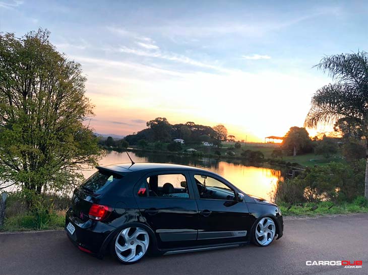 VW Gol Seleção rebaixado