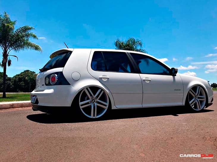 Golf Sportline branco rebaixado