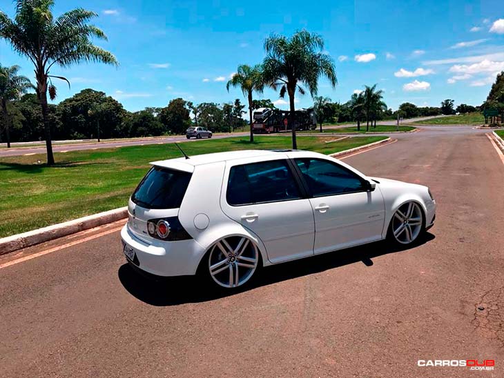 Golf Sportline branco rebaixado