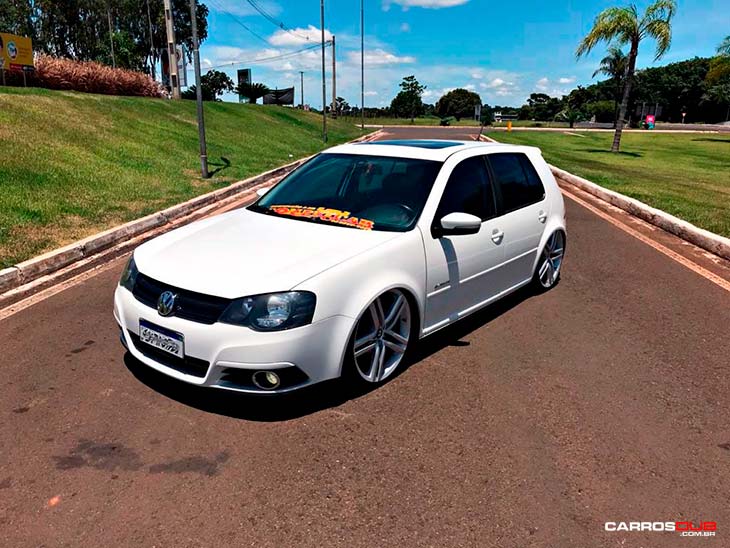 Golf Sportline branco rebaixado