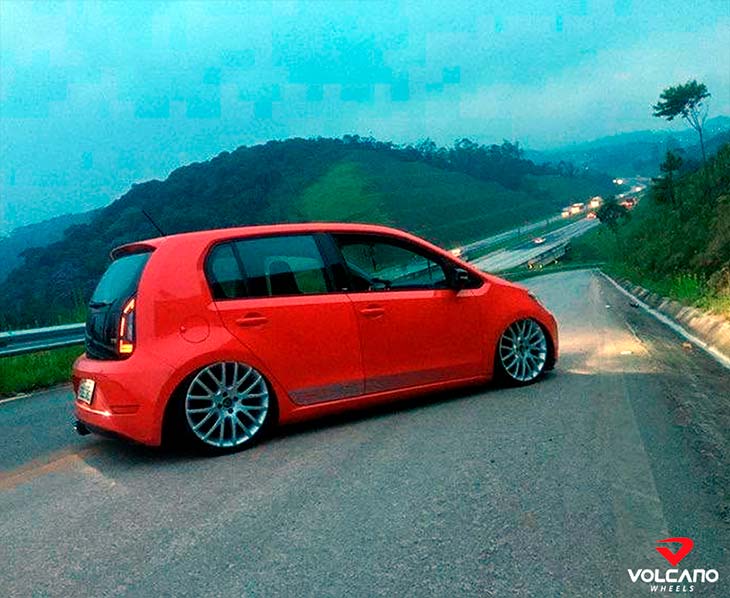 VW UP TSi rebaixado