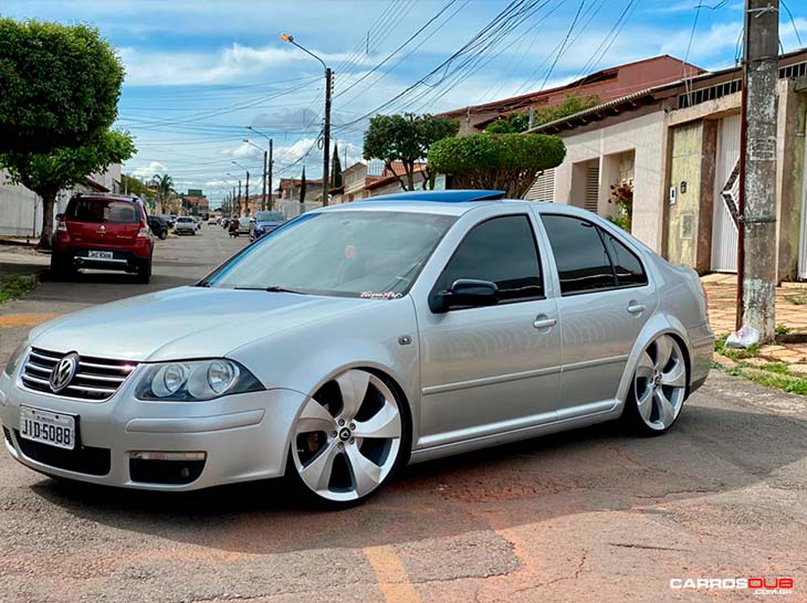 VW Bora baixo