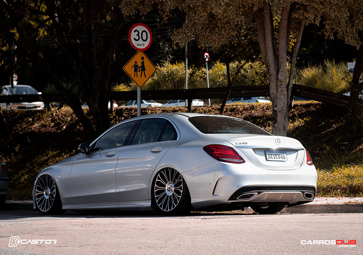 Mercedes Benz C-250 socada