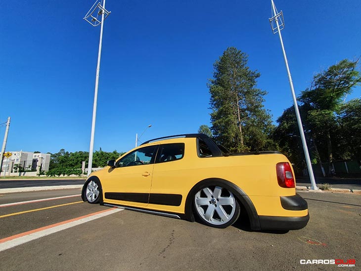 Carros DUB - Saveiro Cross rebaixada com rodas