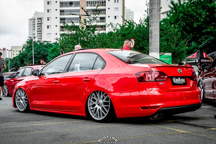 VW Jetta MK6 baixo 