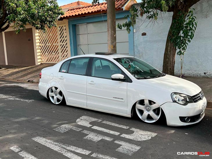 VW Polo Sedan rebaixado