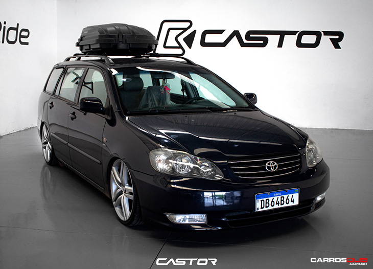 Toyota Fielder rebaixado