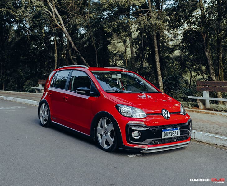 VW UP TSI rebaixado 