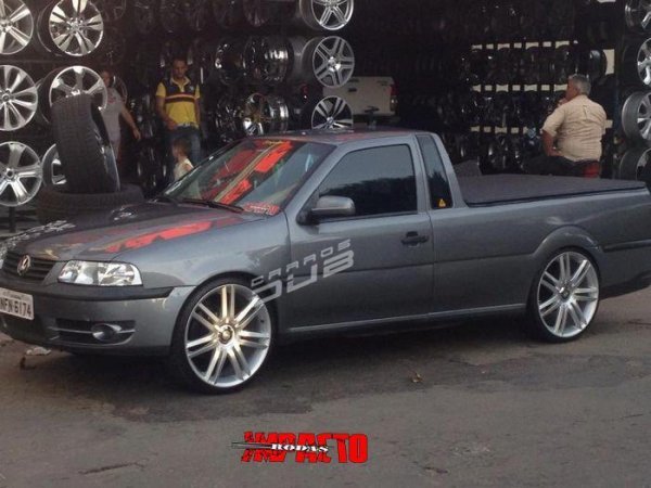 Saveiro G3 rebaixada com rodas Ruff aro 20