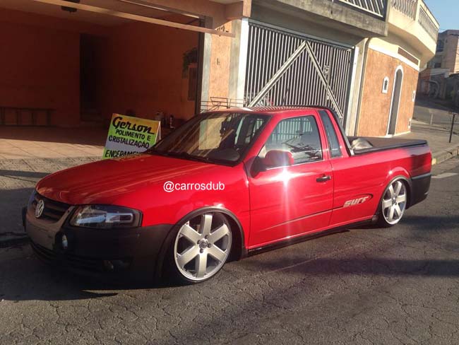 somautomotivo  Hilux rebaixada, Fotos de carros rebaixados, Saveiro surf  rebaixada