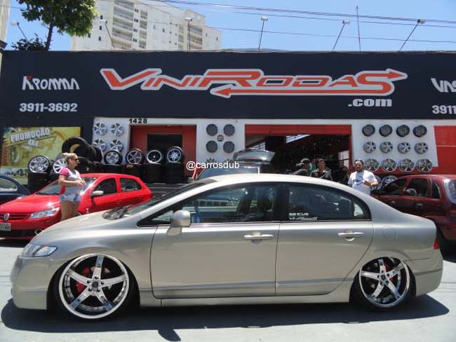 Saveiro G3 rebaixada com rodas Ruff aro 20