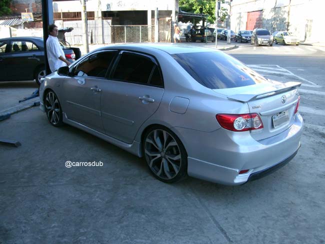 corolla-xrs-aro20-01