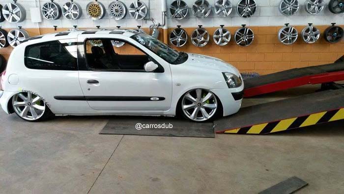 clio-aro18-02