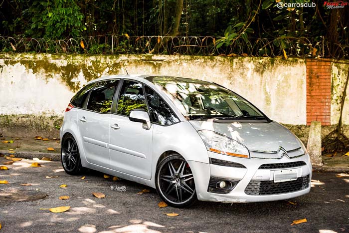Citroen C4 Picasso rebaixado com rodas tsuya aro 20