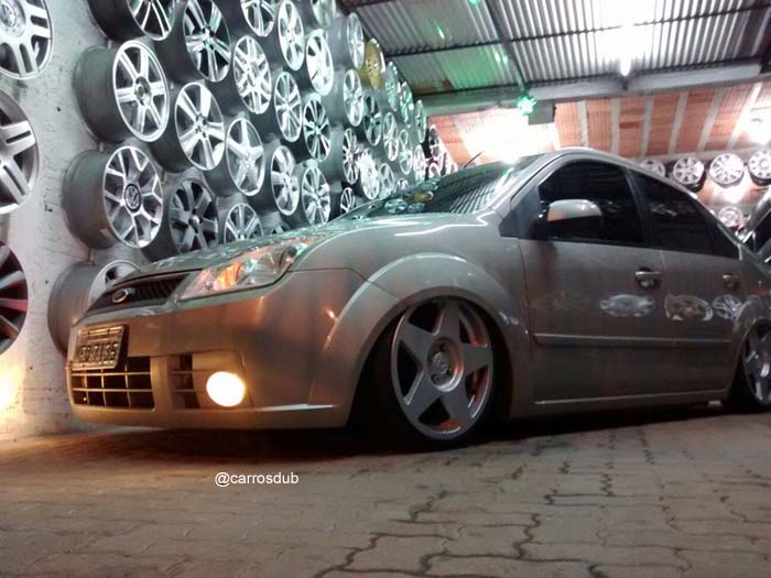 fiesta-sedan-aro17-04