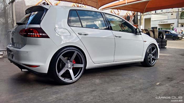 Resultado de imagem para golf gti branco rebaixado