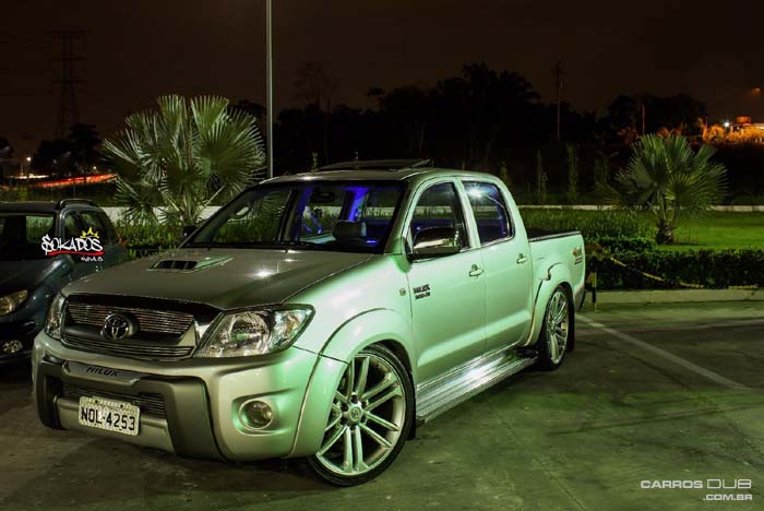 hilux-sr5-aro22-rebaixada-01