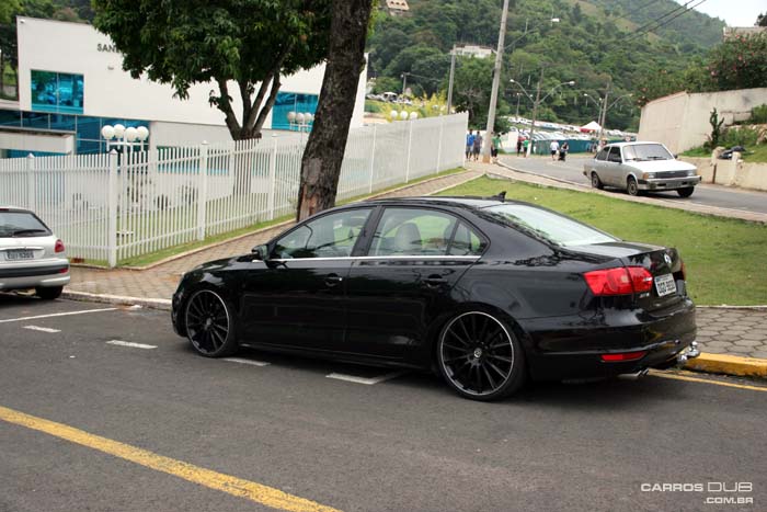 jetta-tsi-rebaixado-aro20-04