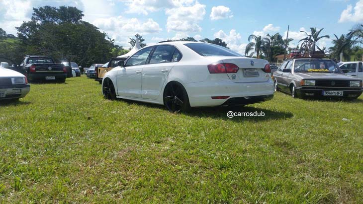 jetta-rebaixado-aro20-03