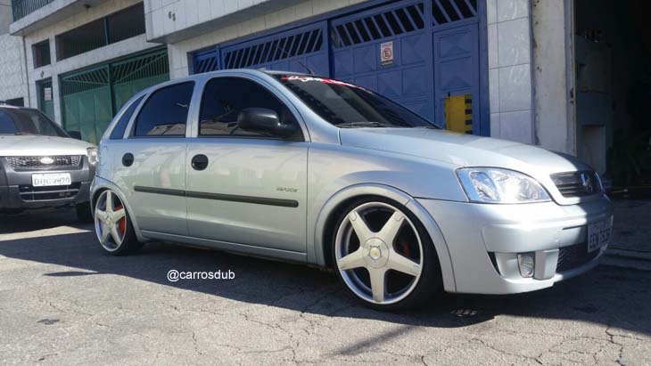 Carros DUB - GM Corsa Classic com rodas @volcanowheels V200 aro 17”