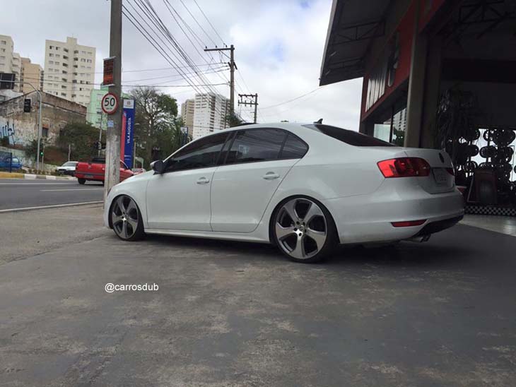 jetta-rebaixado-aro20-01