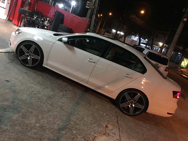 jetta-rebaixado-aro20-01