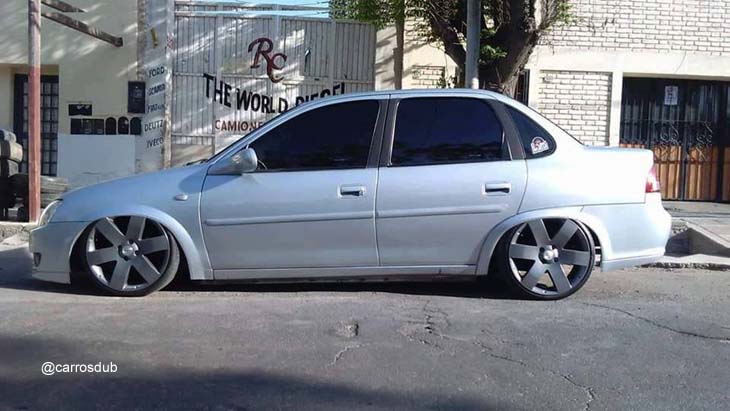 Carros DUB - GM Corsa Classic com rodas @volcanowheels V200 aro 17”