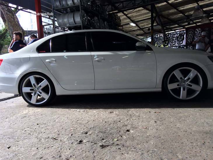 jetta-rebaixado-aro20-03