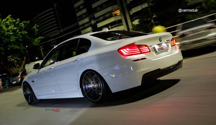 BMW 528i GT rebaixado com rodas aro 20