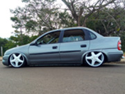 Carros DUB - GM Corsa Classic com rodas @volcanowheels V200 aro 17”